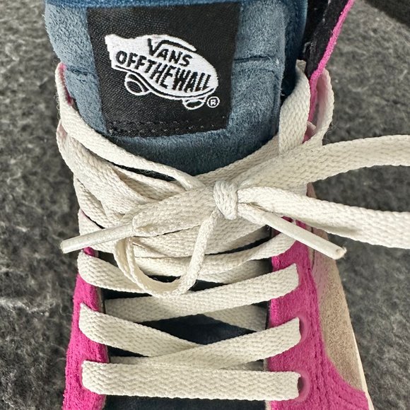 Limited Edition VANS - SK8-HI RECONSTRUCT SHOE - Picture 11 of 11